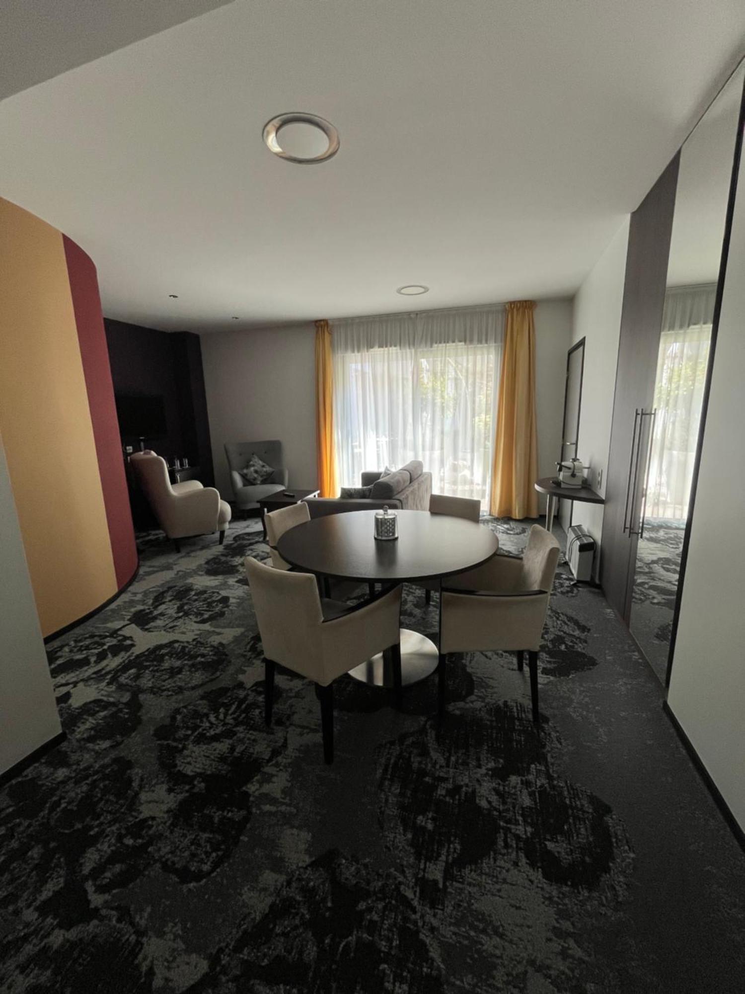 Prestige Suite,1742607248:JPEG